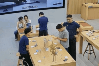 Müşteri, Tesadüfen iPhone 17 Pro'yu Zarar Verdi ve Ceza Ödemek Zorunda Kaldı