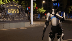 Çin’in İnsan Benzeri Robotu A2, Şehirler Arası 106 Kilometre Yürüyerek Dünya Rekoru Kırdı